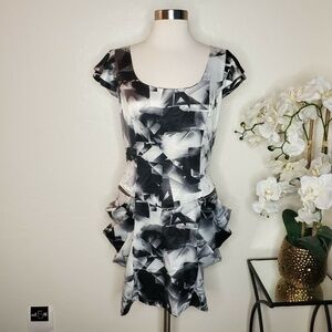 Lipsy London Mini Dress Size 12 Flutter Sleeves